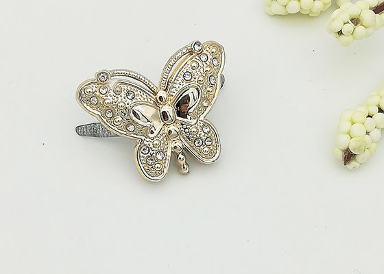 China Butterfly Plastic Shoe Buckles Exquisite Elegant Environmental Plated supplier